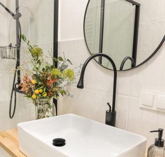 Jezyce Apartment | Rest Best Apartments - Jeżyce, Szamarzewskiego - prywatny garaż, self check in 24h