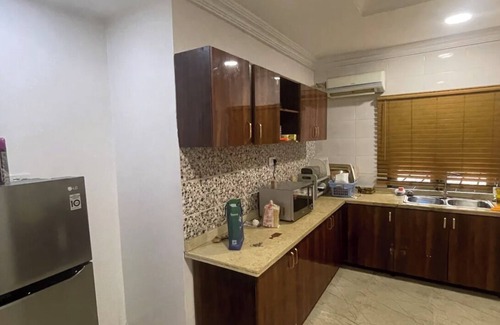 Yaba Condo | 'Rest Easy' on Lagos mainland's most centrally located haven.