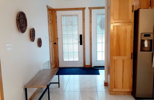 Oglesby Villa | REST IN THE FOREST RECENTLY REMODELED VILLA WALKING DISTANCE FROM STARVED ROCK