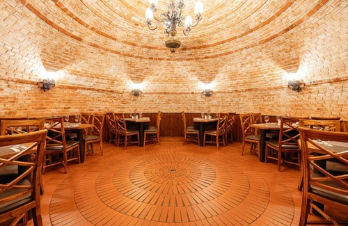 Breclav House | RESTAURACE A PENZION U DOUBKŮ