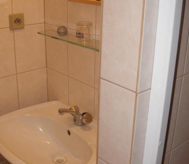 Svatoborice-Mistrin House | Restaurace-Pension-Vinařství U Šťastných