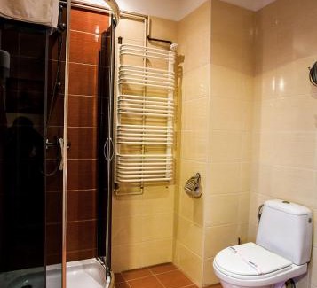 Kolaczyce Hotel | Restauracja i noclegi Pod Skałą