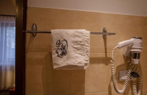 Kolaczyce Hotel | Restauracja i noclegi Pod Skałą