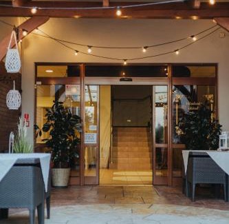gmina Krzykosy Hotel | Restauracja & Pokoje Gościnne Polowczyk