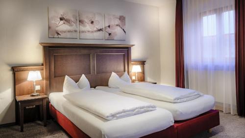 Landshut House | Restaurant-Café-Pension Himmel