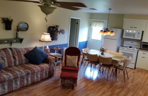 Burton House | Restful Country Charm World Renown Antiquing Concerts and Shakespearean plays