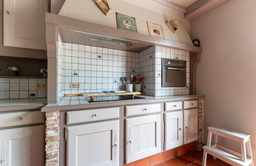 Witte Burg House | Restful Holiday Home in Koksijde with Hot Tub and Sauna