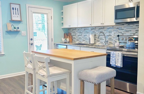 Charlotte House | Restful home with game room and deck! 6 miles to city! (pet friendly)