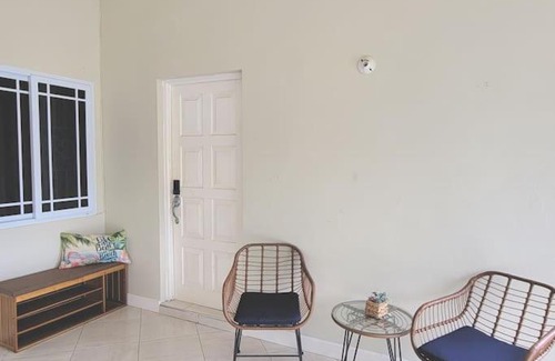 Tower Isle House | Restful Retreat 12 mins to the beach!