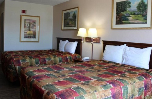 Mount Vernon House | Restful Stay! 2 Great Units Near Parks & Attractions, Free Breakfast & Parking