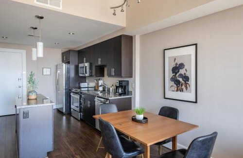 Reston Apartment | Reston 2br w pool gym nr dining drinks WDC-830