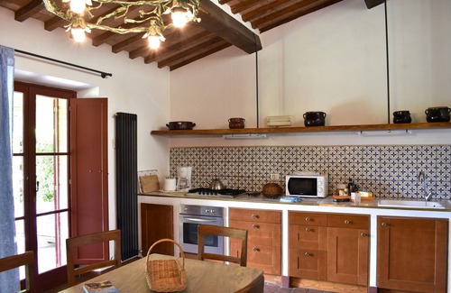 Villa Parigini House | Restored barn in beautiful house with swimming pool, 10 minutes from Siena