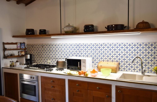 Villa Parigini House | Restored barn in beautiful house with swimming pool, 10 minutes from Siena