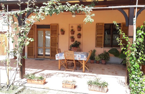 Scapezzano Apartment | Restored farmhouse with porch and garden, 4 km from the beach