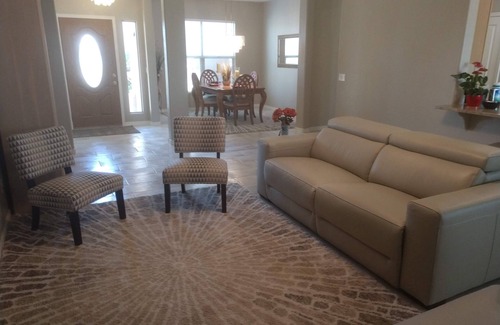 Springfield Lakes House | Retirement Vacation Rental on Golf Course in AZ