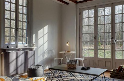 Clairefontaine-en-Yvelines House | Retraite Paisible au Cœur de la Forêt de Rambouillet avec Étang Privé et Charme Authentique - FR-1-527-8