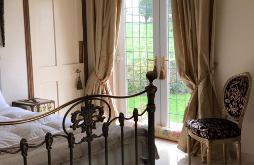 Ayr Bed & Breakfast | Retreat at The Knowe Auchincruive Estate