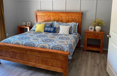Buffalo Springs House | Retreat at the lake