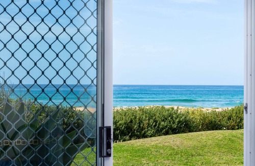 Malua Bay Apartment | Retreat Beside The Beach - Unit Four