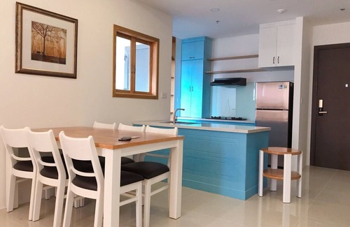 Bach Dang Riverside Apartment | Retreat in the nice and relaxed apt* 3 mins to Ben Thanh Market*Rooftop Garden