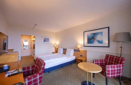 Arnsberg Hotel | Retreat Into Forest From Room With Pool And Pets Allowed