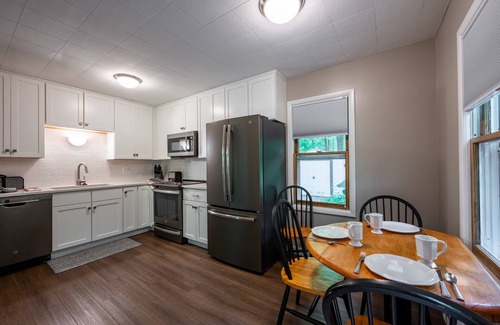 Sister Bay House | Retreat on a wooded lot within walking distance of downtown!