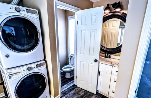 Croom House | Retreat on the Patuxent River Pool, Outdoor Living Boat-Dup: 1104 from 1103