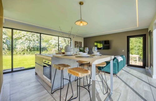 Glasgow Cabin | Retreat to the Campsies
