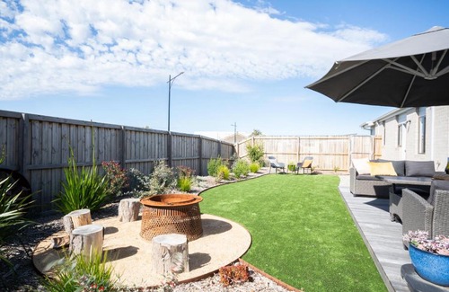 Ocean Grove House | Retreat to the Coast - Sleeps 6