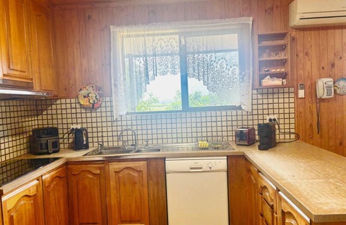 Willunga Other | Retreat to Willunga Farmhouse. Attractions Willunga Market, Wineries, Walking