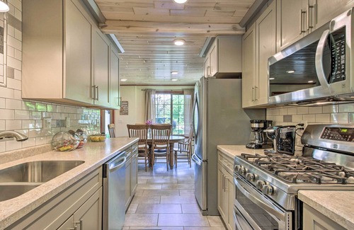 Puposky Cabin | Retreat w/Lake Access & Private Boat Dock!