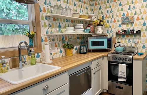 Fish Creek Cottage | Retro, Cozy Cottage - Peninsula St. Park, Family/Pet Friendly - OPEN year around