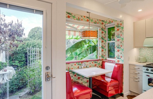 El Sobrante Apartment | Retro El Sobrante Apartment Near San Francisco!