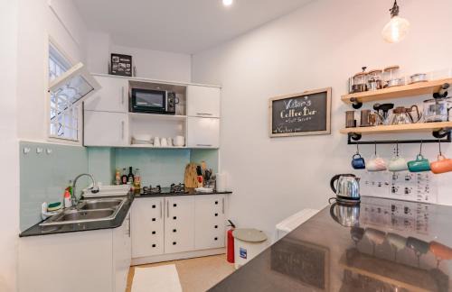 Dong Khoi Apartment | Retro Flat near Nguyen Hue by CIRCADIAN