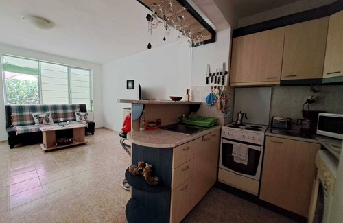 Sveti Vlas House | Retro house just 5 minutes from the beach and 5 minutes from the center