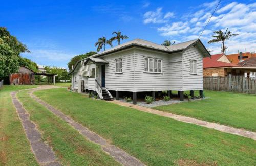 Maryborough House | Retro on walker