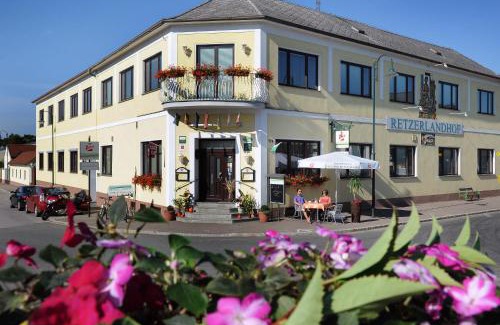 Zellerndorf Hotel | Retzerlandhof Familie Graf