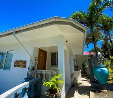Glacis Villa | Reve Blêu