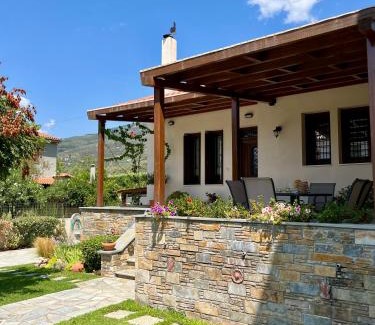Kato Gatzea House | Reven Resort