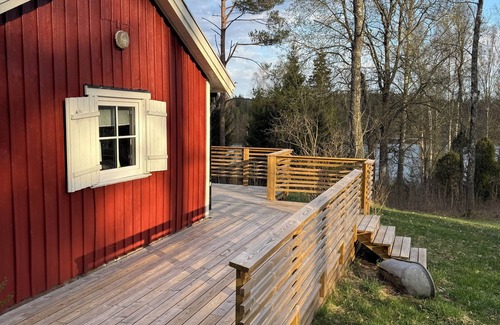 Svenljunga Municipality House | Revesjö - House with fantastic lake view. Secluded location!