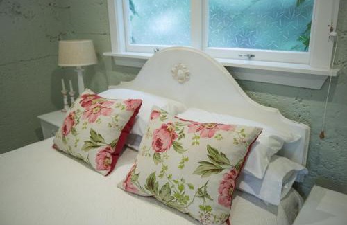 Willowby Bed & Breakfast | Revive On Oakview Boutique Beauty and Accommodation