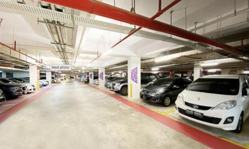Bandar Tun Razak Hotel | Revo Aurora Home at Pavilion Bukit Jalil