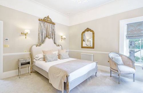East Dereham Bed & Breakfast | Reymerston Hall