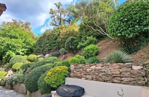 La Garde-Freinet Apartment | Rez de Jardin d'une Bastide VILLA LA GARDI avec Piscine privée
