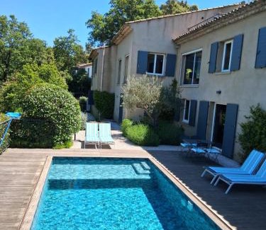 La Garde-Freinet Apartment | Rez de Jardin d'une Bastide VILLA LA GARDI avec Piscine privée