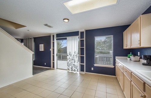 North San Antonio - SAT House | RF | Family Friendly Neighbor! Entire 3BR & 2B