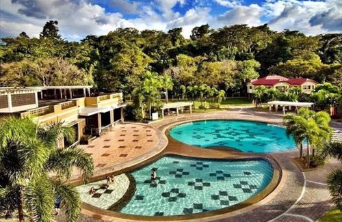 Olongapo Hotel | rfully furnished, two bedroom two bathroom, with pool outside, with wifi, nice.