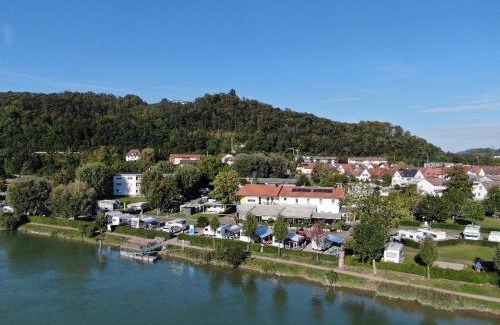 Waldshut-Tiengen Bed & Breakfast | Rhein-Camping Waldshut