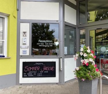 Waldshut-Tiengen Bed & Breakfast | Rhein-Camping Waldshut