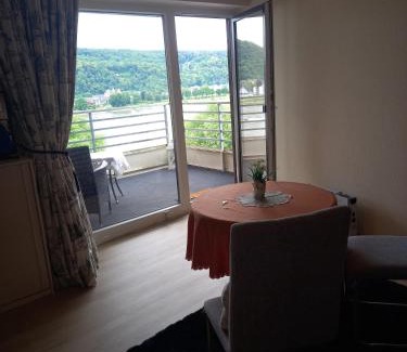 Bad Hoenningen Apartment | Rheinapartment Dependance 8